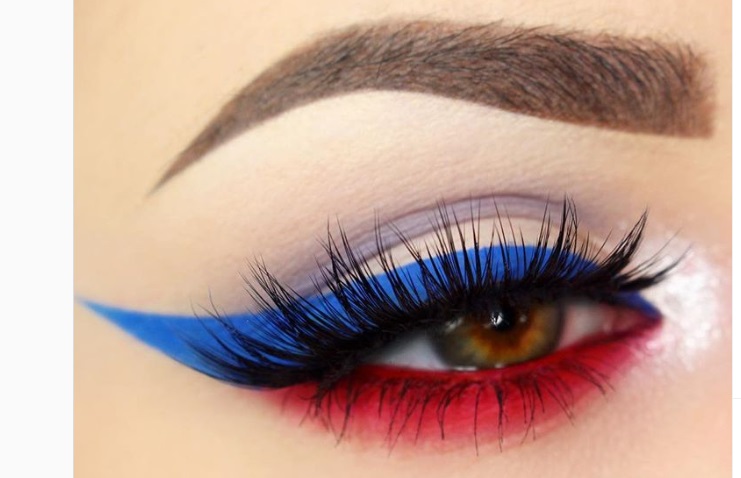 Blue Winged Eyeliner