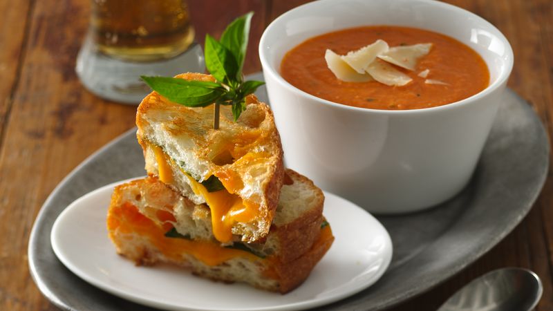 grilled cheese sandwich with creamy tomato soup